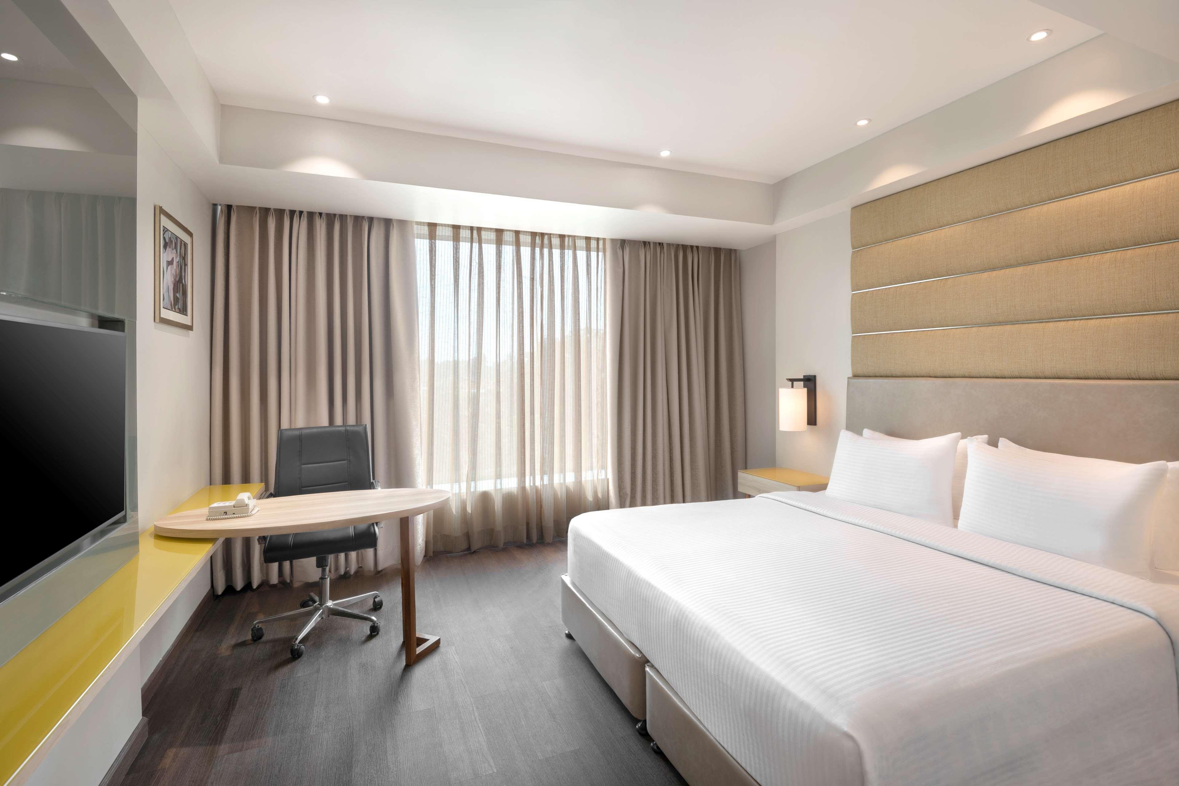 Radisson Hotel Bareilly Airport Kültér fotó