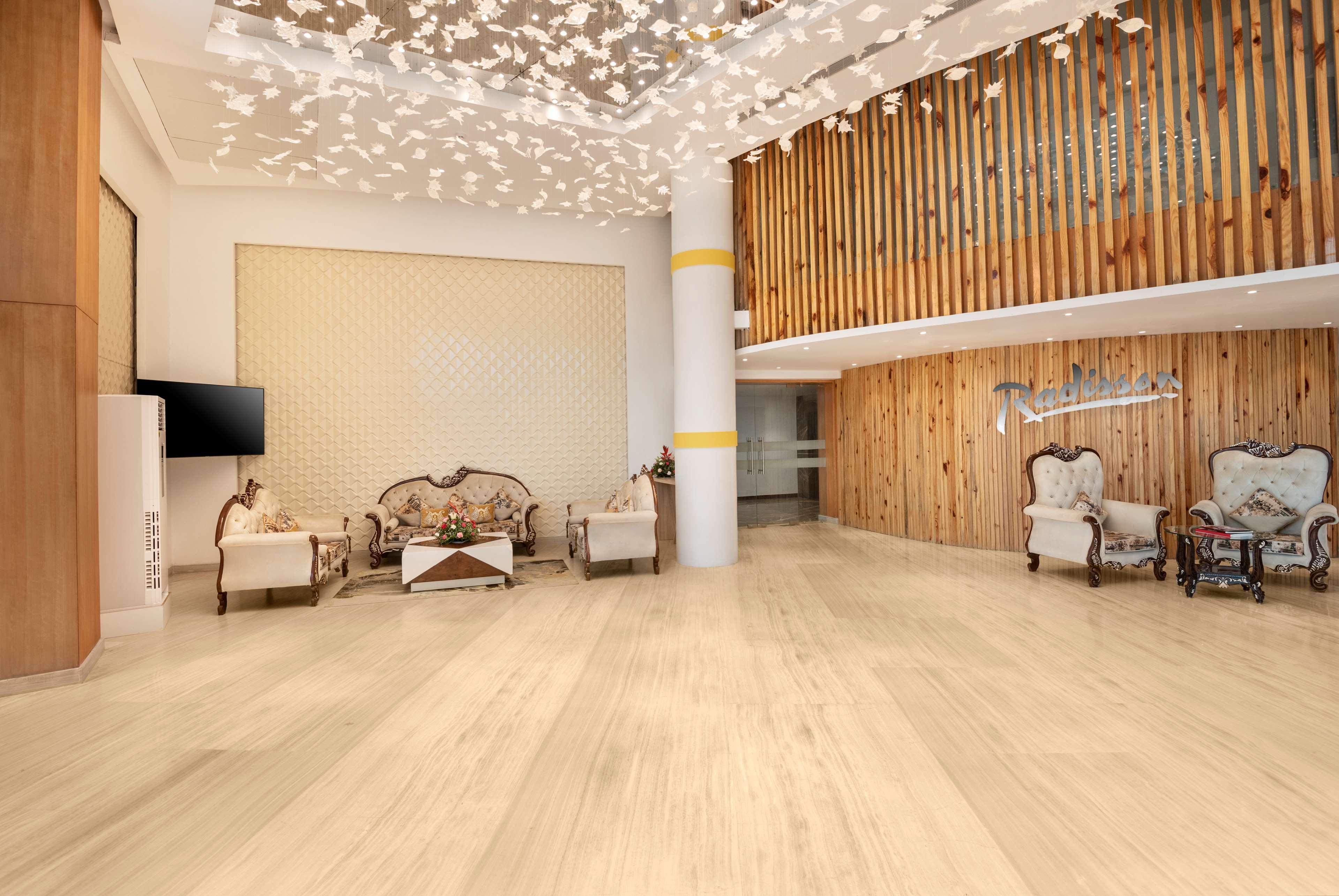 Radisson Hotel Bareilly Airport Kültér fotó