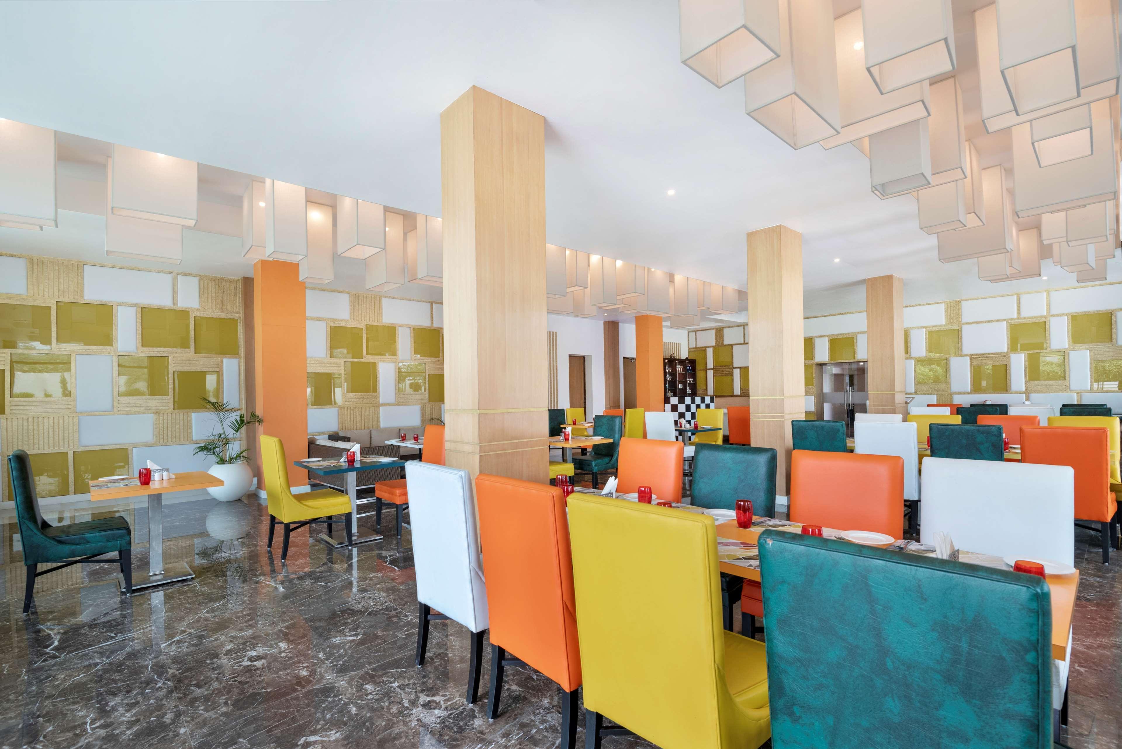 Radisson Hotel Bareilly Airport Kültér fotó