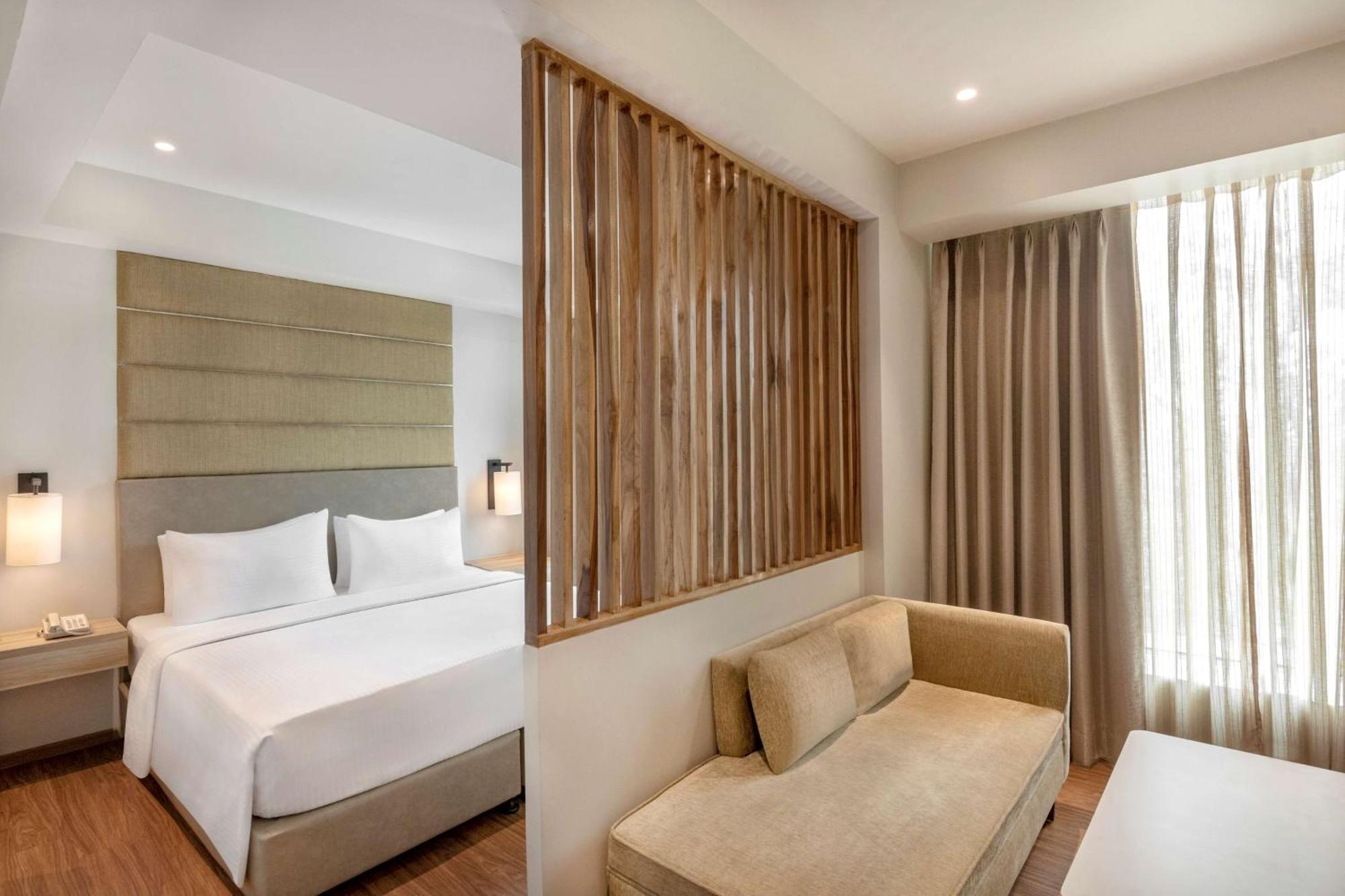 Radisson Hotel Bareilly Airport Kültér fotó