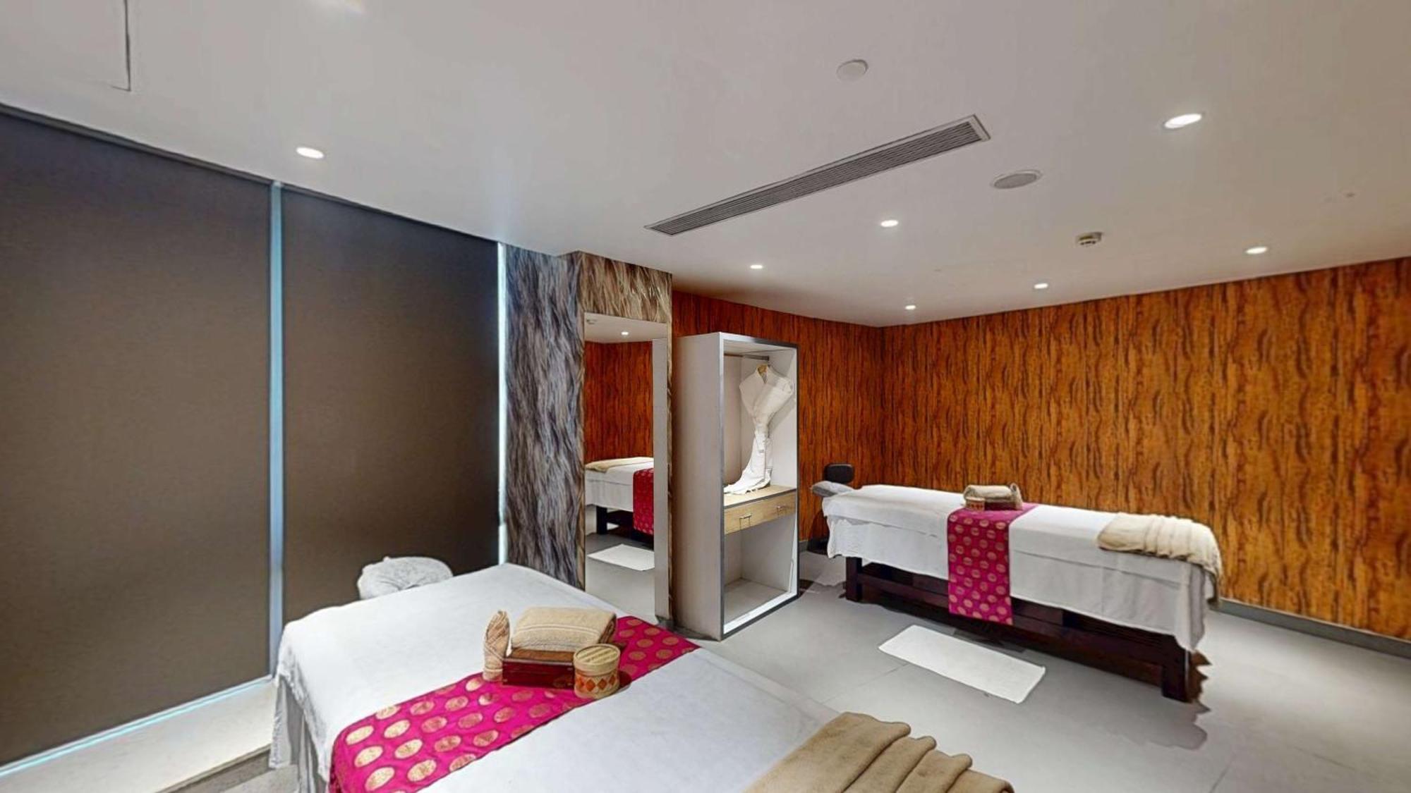 Radisson Hotel Bareilly Airport Kültér fotó