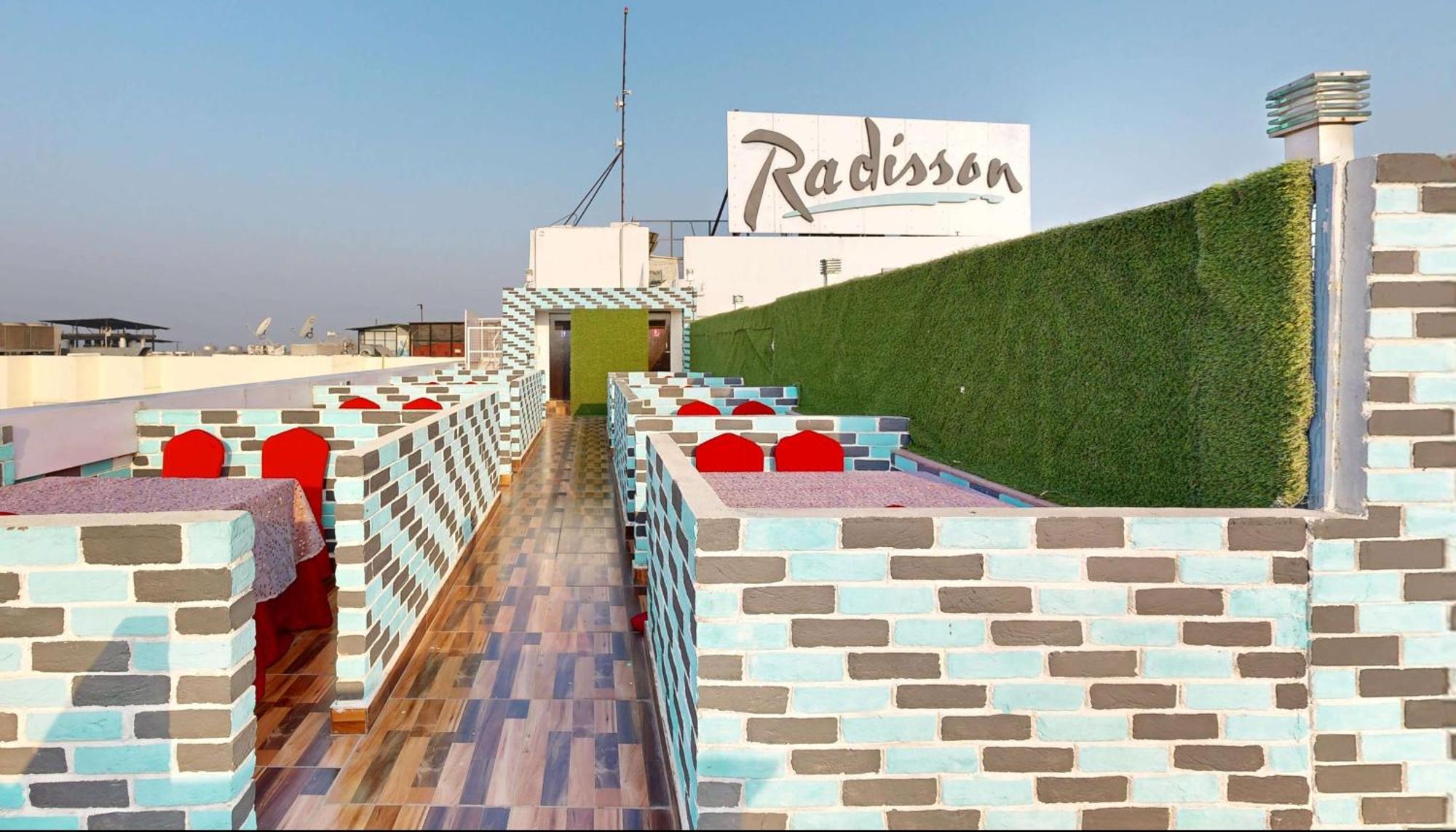 Radisson Hotel Bareilly Airport Kültér fotó
