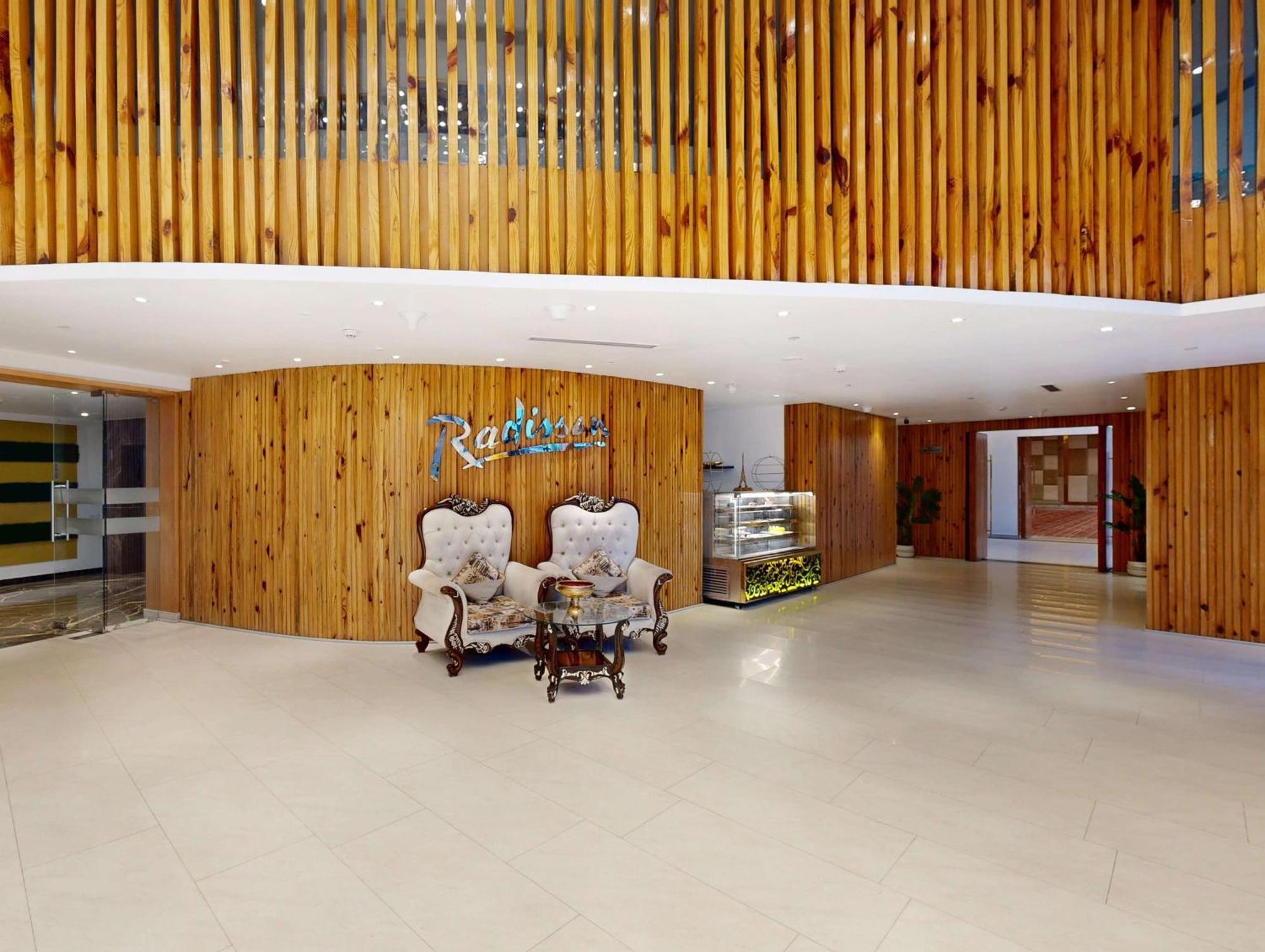 Radisson Hotel Bareilly Airport Kültér fotó